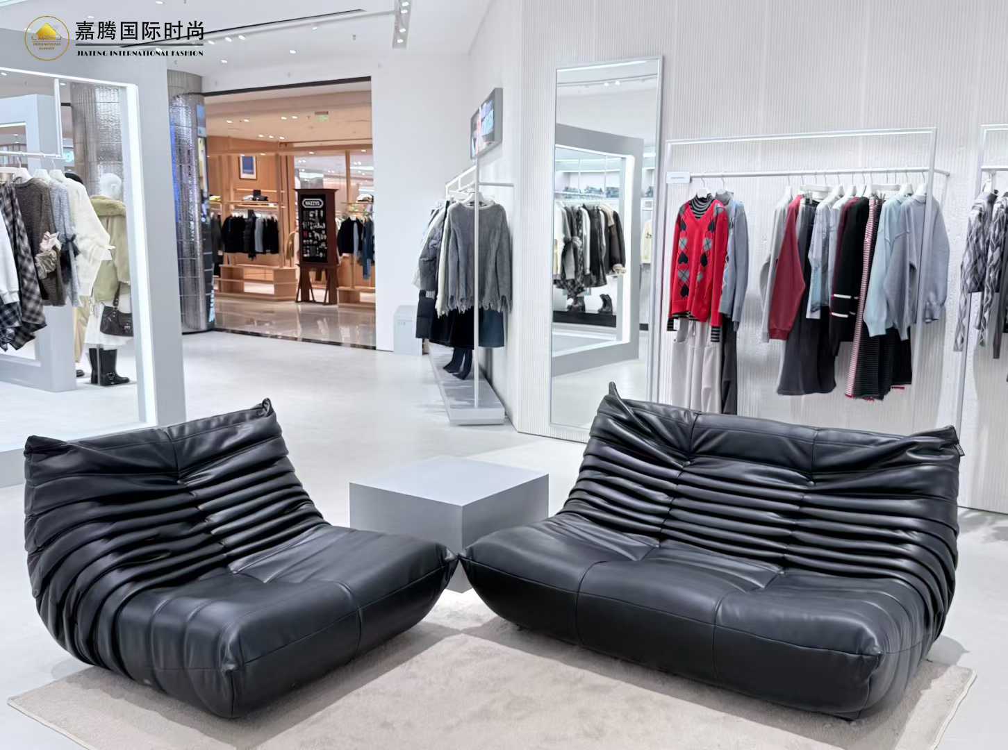 MOUSSY 8